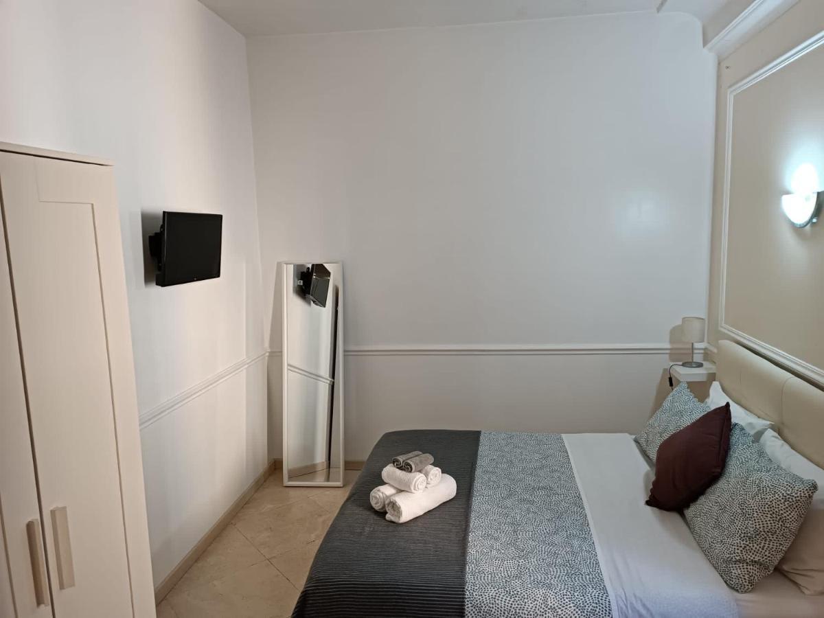 רומא Navona Private Rooms Bnb מראה חיצוני תמונה