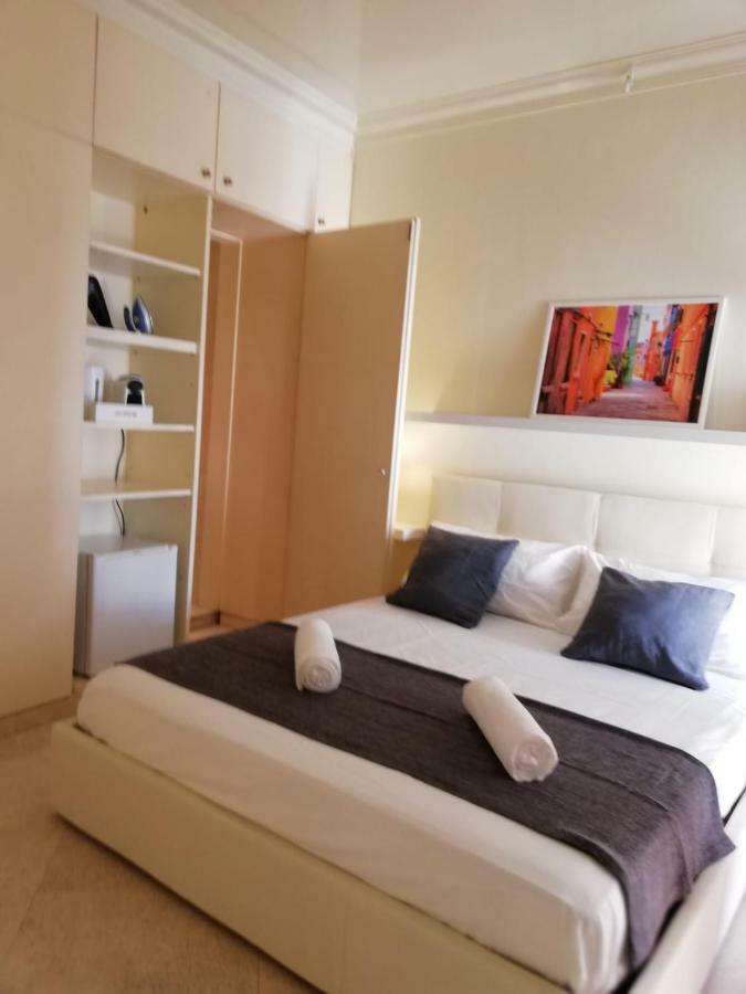 רומא Navona Private Rooms Bnb מראה חיצוני תמונה